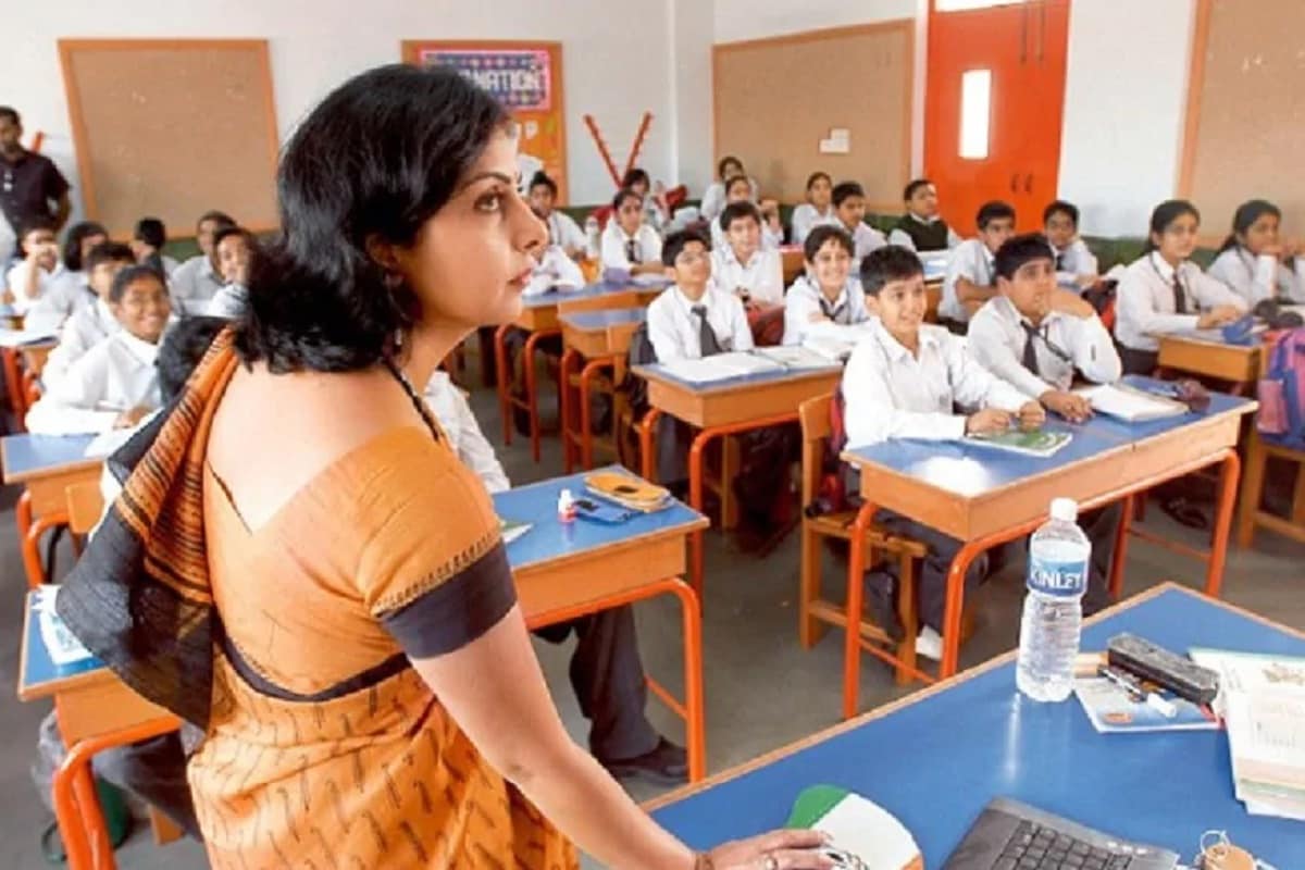 ही कंपनी दररोज 220 शिक्षिकांना आपल्या प्लॅटफॉर्मशी जोडून घेत आहे. आतापर्यंत त्यांच्यासोबत 7000 हून अधिक शिक्षिका जोडल्या गेल्या आहेत. ही कंपनी दररोज 220 शिक्षिकांना आपल्या प्लॅटफॉर्मशी जोडून घेत आहे. आतापर्यंत त्यांच्यासोबत 7000 हून अधिक शिक्षिका जोडल्या गेल्या आहेत.