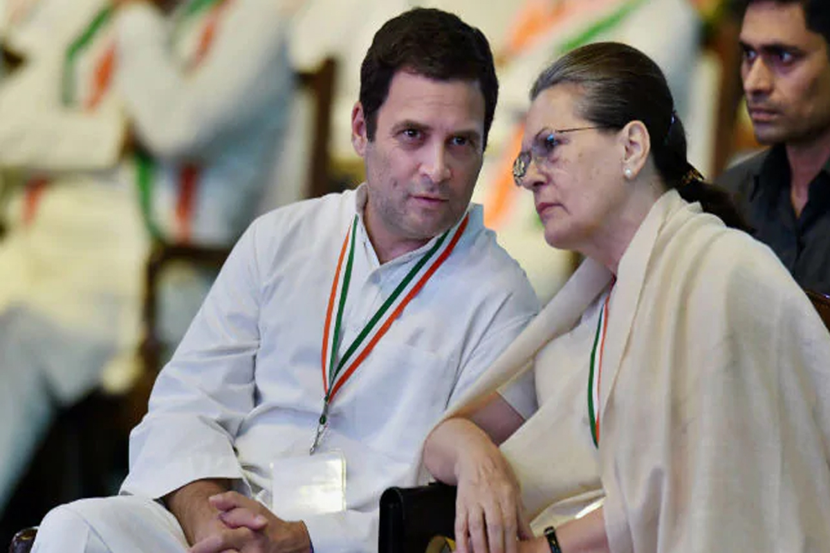 काँग्रेसमध्ये पुन्हा पडणार ठिणगी, नव्या बदलांमुळे नेत्यांमध्ये संताप