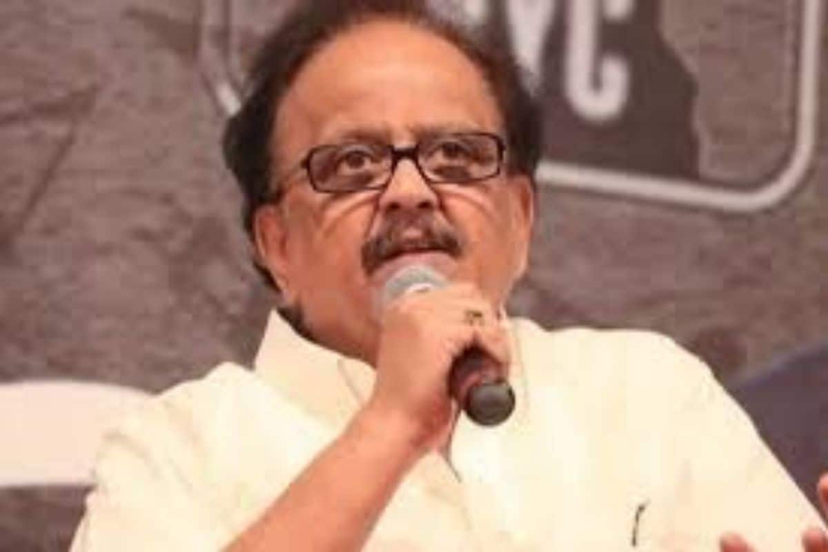 रुग्णालयाने मेडिकल बुलेटिन जारी करीत सांगितले की त्यांची तब्येत बिघडली असून त्यांना व्हेंटिलेटवर हलविण्यात आले आहे. रुग्णालयातील बेस्ट मेडिकल टीम त्यांच्यावर उपचार करीत आहे. रुग्णालयाने मेडिकल बुलेटिन जारी करीत सांगितले की त्यांची तब्येत बिघडली असून त्यांना व्हेंटिलेटवर हलविण्यात आले आहे. रुग्णालयातील बेस्ट मेडिकल टीम त्यांच्यावर उपचार करीत आहे.