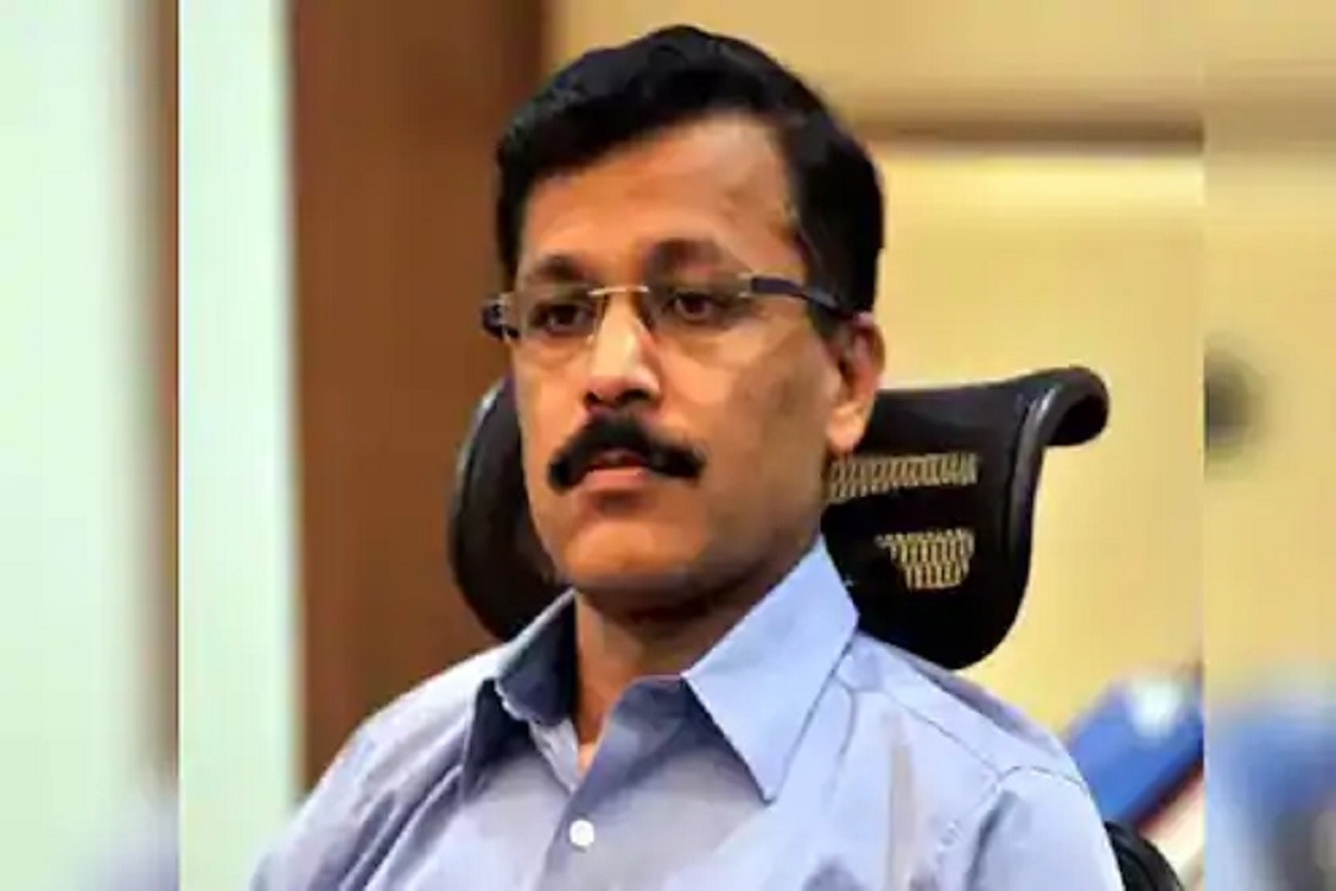 तुकाराम मुंढेंचा दणका; खासगी Covid रुग्णालयांनी आकारलेलं मनमानी शुल्क केलं परत