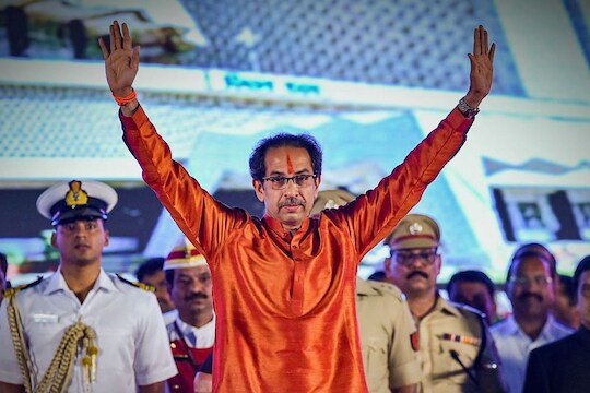 आवाज कुणाचा..? उद्धव ठाकरे पुन्हा टॉप फाईव्ह लोकप्रिय मुख्यमंत्र्यांच्या यादीत