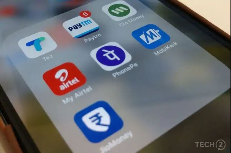 डिजिटल पेमेंट कंपनी PhonePe पुढील काही दिवसात 10,000 लोकांना नोकरी देण्याची योजना तयार करत आहे. सध्या फोनपेच्या डिजिटल प्लॅटफार्मवर पर मर्चंट्सना जोडण्यासाठी जवळपास आठ हजार लोकं काम करत आहेत. देशभरात PhonePe च्या डिजिटल प्लेटफॉर्मशी 1.10 कोटींपेक्षा अधिक अधिक मर्चंट जोडले आहेत. (फोटो-न्यूज18) डिजिटल पेमेंट कंपनी PhonePe पुढील काही दिवसात 10,000 लोकांना नोकरी देण्याची योजना तयार करत आहे. सध्या फोनपेच्या डिजिटल प्लॅटफार्मवर पर मर्चंट्सना जोडण्यासाठी जवळपास आठ हजार लोकं काम करत आहेत. देशभरात PhonePe च्या डिजिटल प्लेटफॉर्मशी 1.10 कोटींपेक्षा अधिक अधिक मर्चंट जोडले आहेत. (फोटो-न्यूज18)