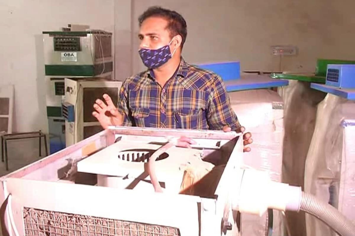 आसिफने कोरोनाचे संकट एक नव्या संधीत रुपांतरिक केले आहे. केंद्र सरकारच्या स्टार्टअप इंडिया योजनामुळे आसिफचं जीवन बदललं आहे. लॉकडाऊनमुळे जेव्हा सर्वचजण घरात होते, त्या काळात तो केवळ घरात थांबला नाही, तर त्यातून त्याने सदुपयोग केला. त्याने यादरम्यान असा कूलर तयार केला आहे ते केवळ थंड हवाच देत नाही तर आरओचं पाणीही देतं. आसिफने कोरोनाचे संकट एक नव्या संधीत रुपांतरिक केले आहे. केंद्र सरकारच्या स्टार्टअप इंडिया योजनामुळे आसिफचं जीवन बदललं आहे. लॉकडाऊनमुळे जेव्हा सर्वचजण घरात होते, त्या काळात तो केवळ घरात थांबला नाही, तर त्यातून त्याने सदुपयोग केला. त्याने यादरम्यान असा कूलर तयार केला आहे ते केवळ थंड हवाच देत नाही तर आरओचं पाणीही देतं.