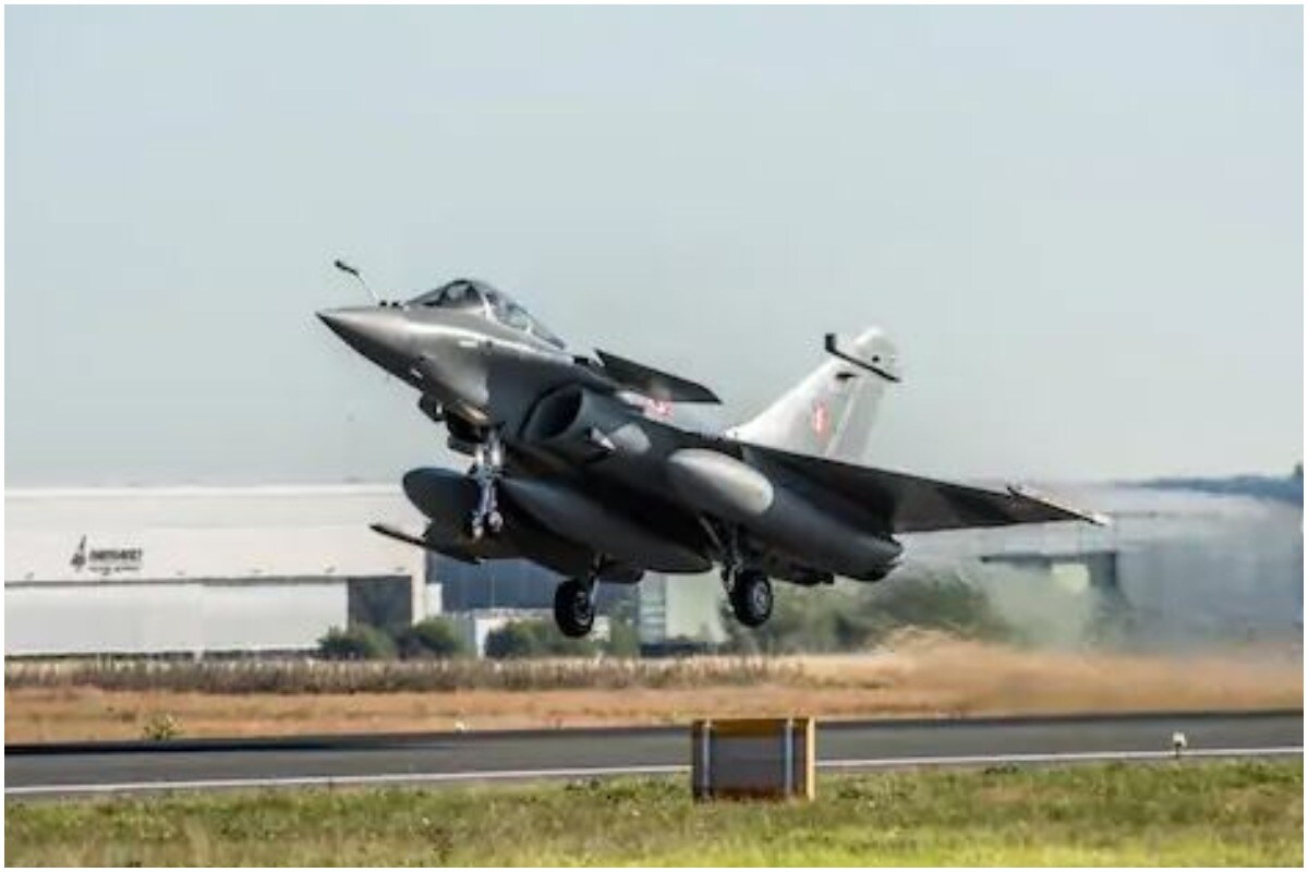 Republic Day Parade: 26 जानेवारीला 42 विमानं करणार स्टंट्स; दुनियेला दिसेल राफेलची ताकद