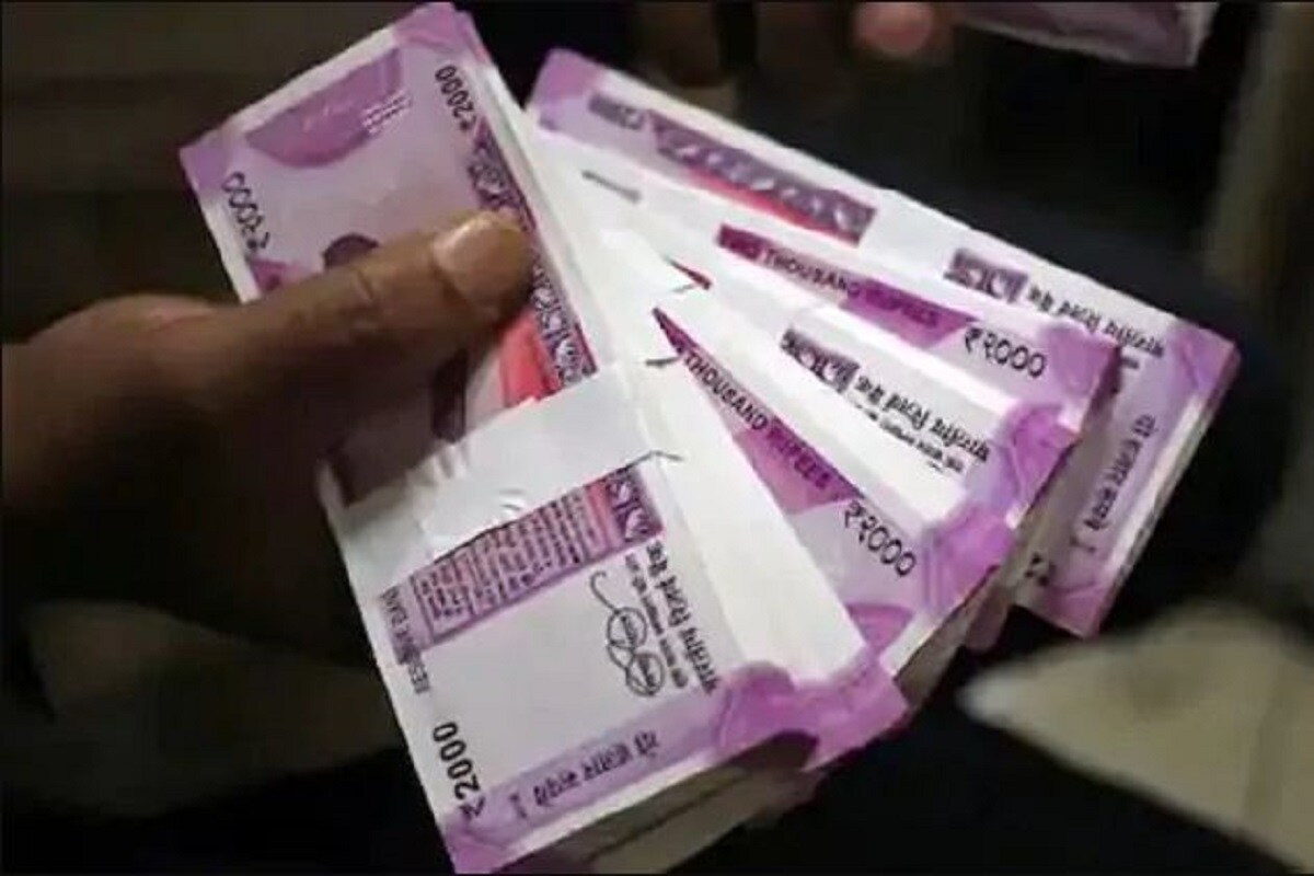 दर महिन्याला परतावा हवा असेल तर 'या' योजनांमध्ये करा गुंतवणूक