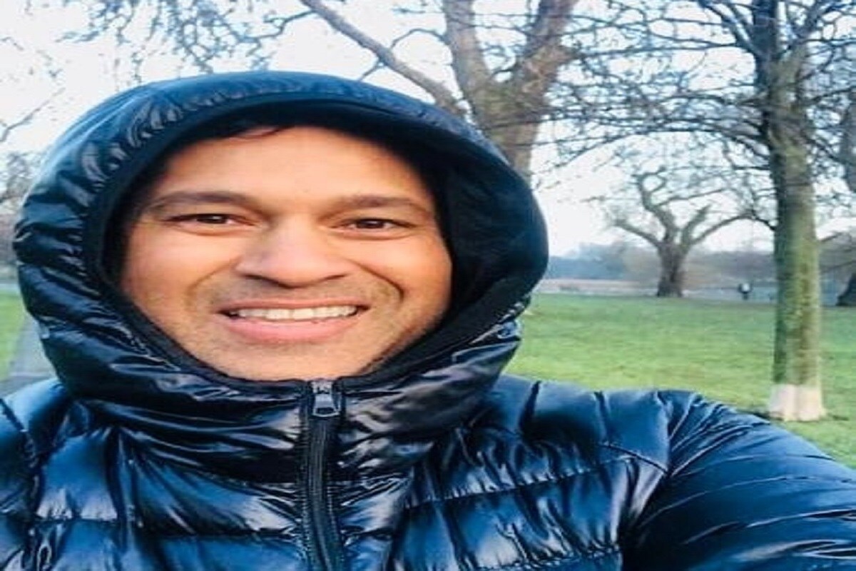 या मुलांना आर्थिक मदत करण्यासाठी स्वयंसेवी संस्थेबरोबर सचिनने हात मिळवला आहे. मध्य प्रदेशातील सीहोर जिल्ह्यातील दुर्गम गावात सेवा कॉटेज बांधण्यात आले आहेत. या मुलांना आर्थिक मदत करण्यासाठी स्वयंसेवी संस्थेबरोबर सचिनने हात मिळवला आहे. मध्य प्रदेशातील सीहोर जिल्ह्यातील दुर्गम गावात सेवा कॉटेज बांधण्यात आले आहेत.