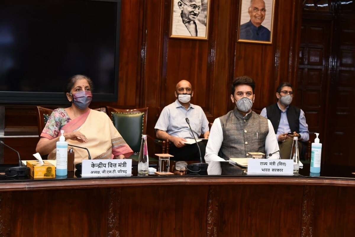 ठाकुर पुढे म्हणाले की अलॉय स्टील प्लांट, दुर्गापुर; सेलम स्टील प्लांट; सेलची भद्रावती यूनिट, पवन हंस, एयर इंडिया आणि त्याची पाच सहायक कंपनी आणि एक संयुक्त उपक्रमांतदेखील रणनीतिक विक्रीची प्रक्रिया सुरू आहे. ठाकुर पुढे म्हणाले की अलॉय स्टील प्लांट, दुर्गापुर; सेलम स्टील प्लांट; सेलची भद्रावती यूनिट, पवन हंस, एयर इंडिया आणि त्याची पाच सहायक कंपनी आणि एक संयुक्त उपक्रमांतदेखील रणनीतिक विक्रीची प्रक्रिया सुरू आहे.