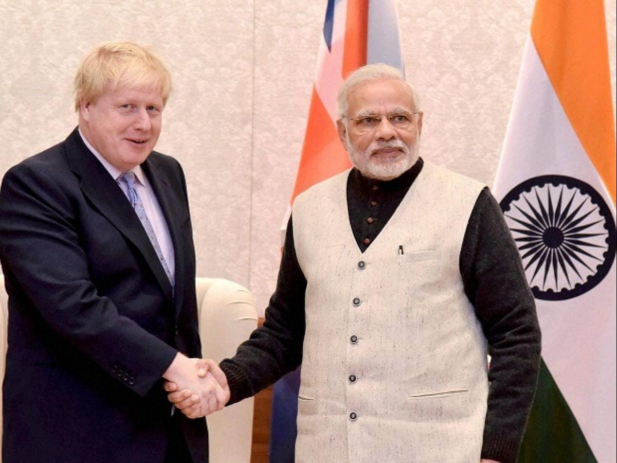 ब्रिटनचे पंतप्रधान बोरिस जॉन्सन यांच्यासोबत पंतप्रधान मोदींचे मैत्रीपूर्ण संबंध आहेत. जॉन्सन हे पंतप्रधान नरेंद्र मोदींचं नेहमी तोंडभरून कौतुक देखील करत असल्याचं पाहायला मिळतं.(फोटो- PTI) ब्रिटनचे पंतप्रधान बोरिस जॉन्सन यांच्यासोबत पंतप्रधान मोदींचे मैत्रीपूर्ण संबंध आहेत. जॉन्सन हे पंतप्रधान नरेंद्र मोदींचं नेहमी तोंडभरून कौतुक देखील करत असल्याचं पाहायला मिळतं.(फोटो- PTI)