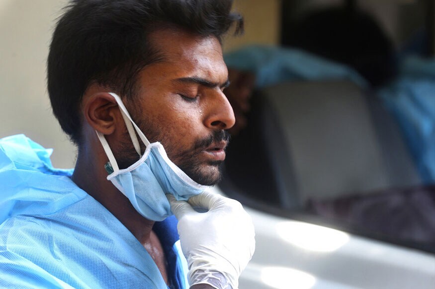 सीबीडीबाबत कंपनीने केलेलं हे संशोधन ब्रिटिश जर्नल ऑफ फार्माकोलॉजीमध्ये हे संशोधन प्रकाशित करण्यात आलं आहे. या औषधाचं नाव अद्याप ठरलेलं नसल्याचं कंपनीने सांगितलं आहे. (फोटो सौजन्य - एपी) सीबीडीबाबत कंपनीने केलेलं हे संशोधन ब्रिटिश जर्नल ऑफ फार्माकोलॉजीमध्ये हे संशोधन प्रकाशित करण्यात आलं आहे. या औषधाचं नाव अद्याप ठरलेलं नसल्याचं कंपनीने सांगितलं आहे. (फोटो सौजन्य - एपी)
