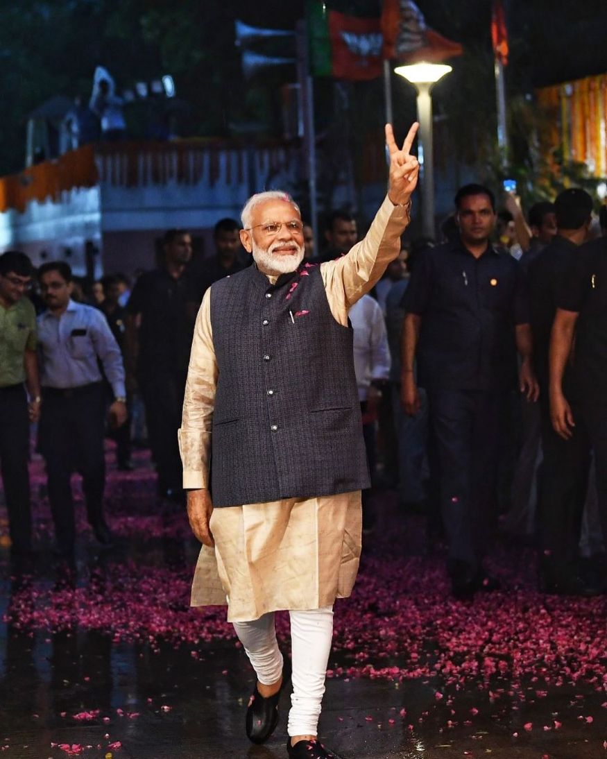 नरेंद्र मोदी: भारताचे पंतप्रधान नरेंद्र मोदी यांचा त्यांच्या धोरणांसाठी आणि जबरदस्त फॅन फॉलोइंगसाठी या यादीत समावेश केला आहे. (Image: Instagram) नरेंद्र मोदी: भारताचे पंतप्रधान नरेंद्र मोदी यांचा त्यांच्या धोरणांसाठी आणि जबरदस्त फॅन फॉलोइंगसाठी या यादीत समावेश केला आहे. (Image: Instagram)