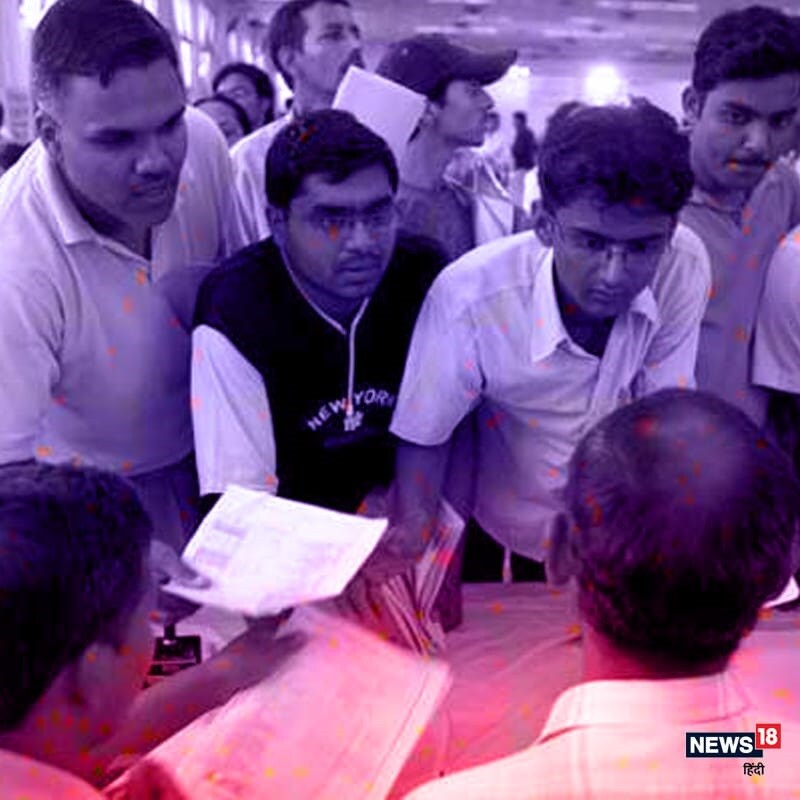 प्रीमॅच्यूअर एक्झिटच्या परिस्थितीत, PRAN मध्ये जमा असणाऱ्या फंडपैकी 20 टक्के पर्यंतची रक्कम एकरकमी काढता येते. उर्वरित 80 टक्के किंवा त्यापेक्षा जास्त रक्कम PFRDA द्वारे अॅन्युइटी सर्व्हिस प्रोव्हाईडर (एएसपी) कडून Annuity योजना खरेदी करण्यासाठी वापरतील. सध्या पीएफआरडीएकडे अशा ग्राहकांकडून बर्याच विनंत्या येत आहेत ज्यांनी आपली एकरकमी रक्कम काढली आहे परंतु आतापर्यंत Annuity घेतली नाही आणि त्या ग्राहकांनी एनपीएस खाते पुढे चालू ठेवण्याचा निर्णय घेतला आहे. प्रीमॅच्यूअर एक्झिटच्या परिस्थितीत, PRAN मध्ये जमा असणाऱ्या फंडपैकी 20 टक्के पर्यंतची रक्कम एकरकमी काढता येते. उर्वरित 80 टक्के किंवा त्यापेक्षा जास्त रक्कम PFRDA द्वारे अॅन्युइटी सर्व्हिस प्रोव्हाईडर (एएसपी) कडून Annuity योजना खरेदी करण्यासाठी वापरतील. सध्या पीएफआरडीएकडे अशा ग्राहकांकडून बर्याच विनंत्या येत आहेत ज्यांनी आपली एकरकमी रक्कम काढली आहे परंतु आतापर्यंत Annuity घेतली नाही आणि त्या ग्राहकांनी एनपीएस खाते पुढे चालू ठेवण्याचा निर्णय घेतला आहे.