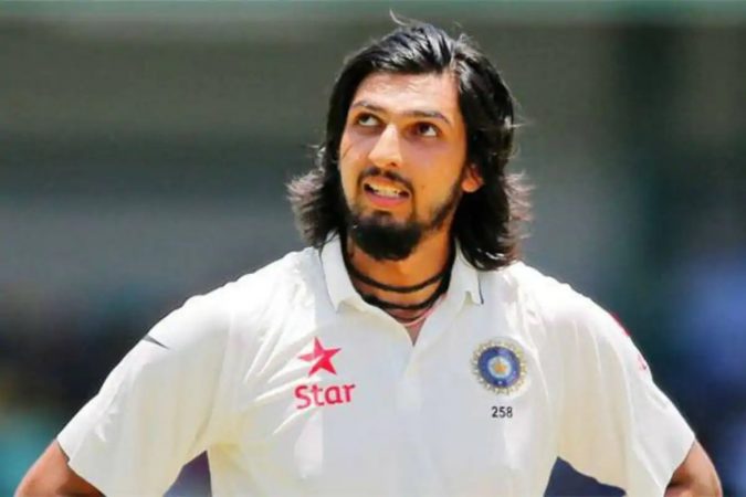 ईशांतला झालेली दुखापत BCCI साठी समस्या उभी करू शकते. कारण भारतीय संघाला आयपीएलनंतर ऑस्ट्रेलियाच्या दौर्यावर सामना खेळण्यासाठी जायचं आहे. ईशांतला झालेली दुखापत BCCI साठी समस्या उभी करू शकते. कारण भारतीय संघाला आयपीएलनंतर ऑस्ट्रेलियाच्या दौर्यावर सामना खेळण्यासाठी जायचं आहे.
