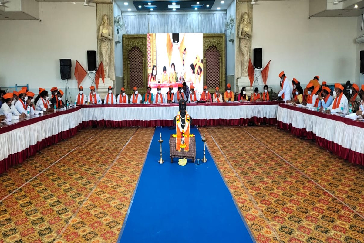 BREAKING: 10 ऑक्टोबरला महाराष्ट्र बंद! मराठा गोलमेज परिषदेत मोठी घोषणा