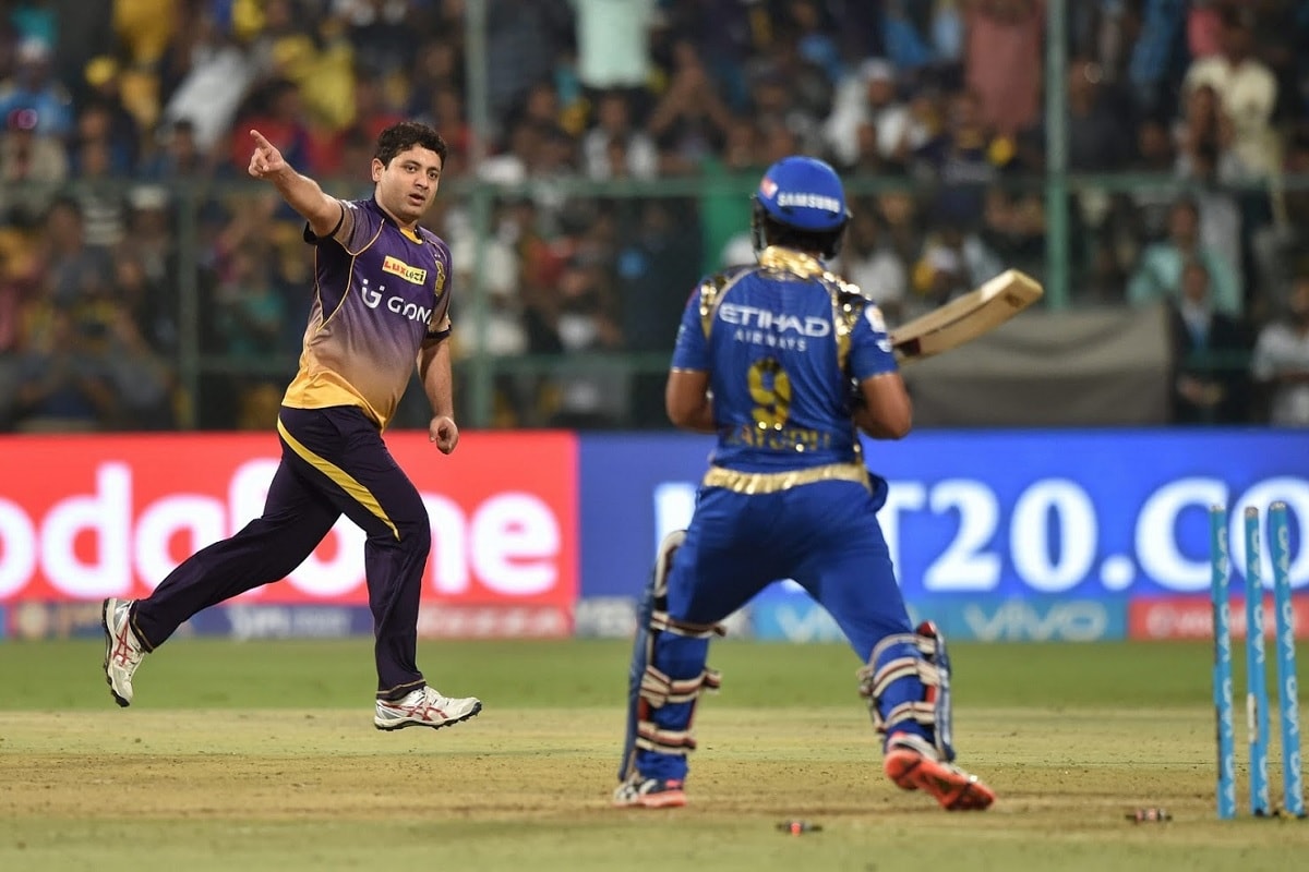 IPL च्या पहिल्या हंगामापासून पीयूष चावला खेळत आहे. आतापर्यंत तो तिसऱ्या टीमकडून खेळत आहे. आयपीएल जिंकणाऱ्या KKR कडून तो खेळला होता आणि पंजाब टीमचाही तो भाग होता. IPL च्या पहिल्या हंगामापासून पीयूष चावला खेळत आहे. आतापर्यंत तो तिसऱ्या टीमकडून खेळत आहे. आयपीएल जिंकणाऱ्या KKR कडून तो खेळला होता आणि पंजाब टीमचाही तो भाग होता.