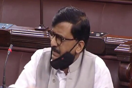 संजय राऊत यांचा मोदी सरकारला खोचक सवाल, मंत्र्यांनं अफवेमुळे राजीनामा दिला का?