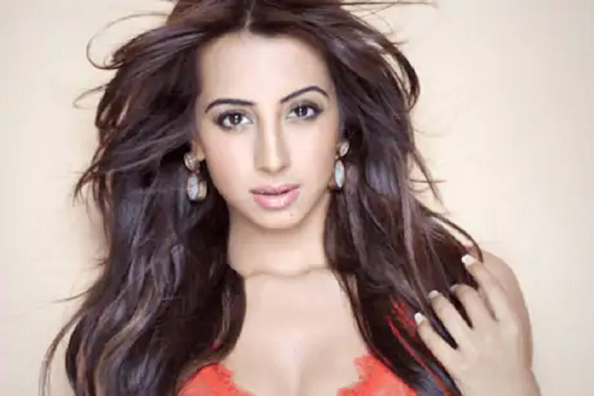 Drug Case : रागिणी द्विवेदीपाठोपाठ आणखी एका अभिनेत्रीला अटक, CCB ची मोठी कारवाई