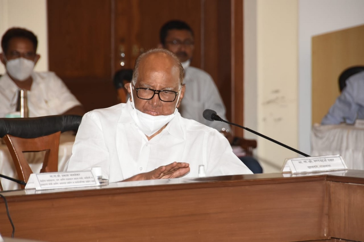 शरद पवार यांच्या एक दिवसाच्या अन्नत्याग आंदोलनावर भाजप नेत्याची सडकून टीका