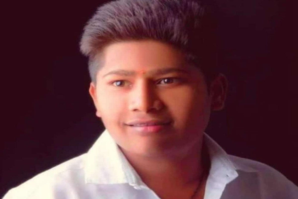 धक्कादायक! मराठा आरक्षणासाठी तरुणाची आत्महत्या, शिक्षणाची वाट कठीण झाल्यानं घेतला गळफास