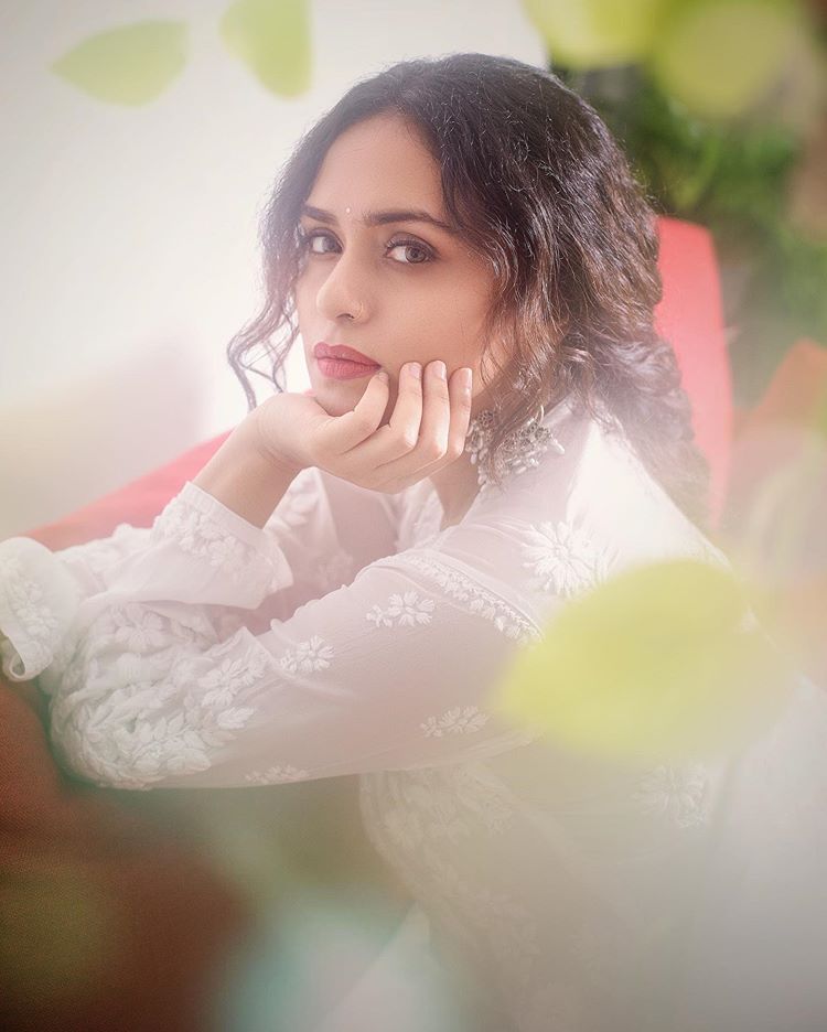 अमृताचे हे फोटो पाहिल्यानंतर तिच्या फोटोंवरून कुणाचीच नजर हटणार नाही. (फोटो सौजन्य - इन्स्टाग्राम) अमृताचे हे फोटो पाहिल्यानंतर तिच्या फोटोंवरून कुणाचीच नजर हटणार नाही. (फोटो सौजन्य - इन्स्टाग्राम)