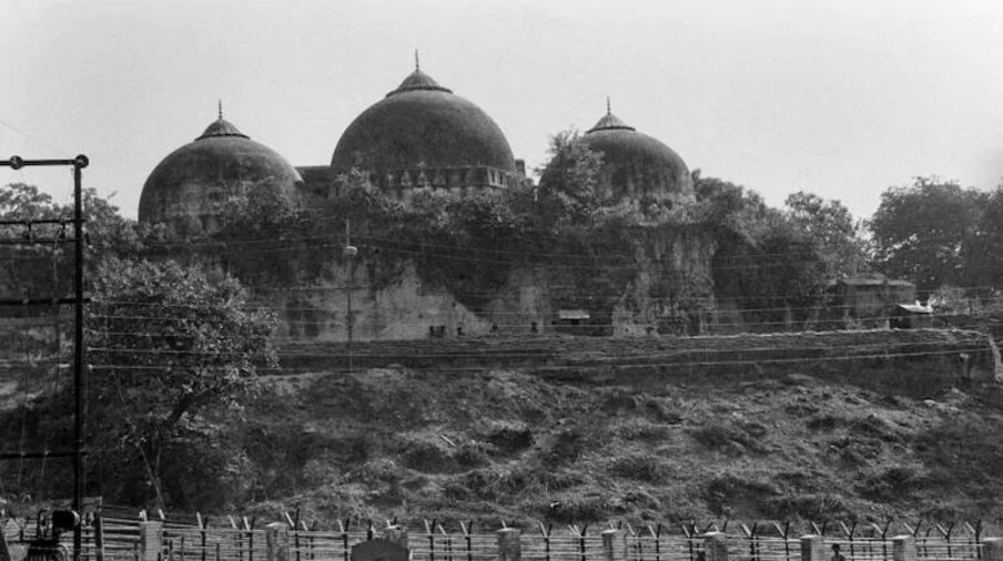 आरोपींविरोधात कोणताही पुरावा मिळालेला नाही. हा एक कट होता असं सिद्ध होईल, असा एकही पुरावा नाही.