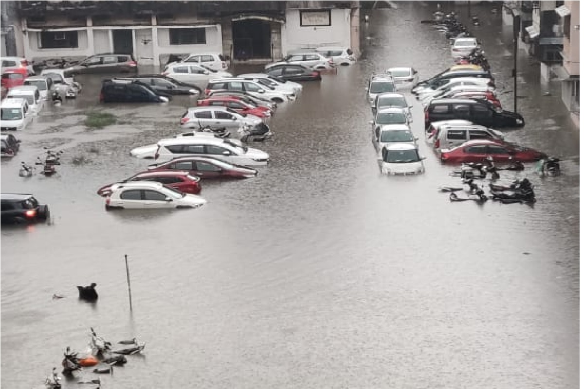 Mumbai Rains Alert: पुढील 24 तास धोक्याचे, नागरिकांनो घराबाहेर पडू नका
