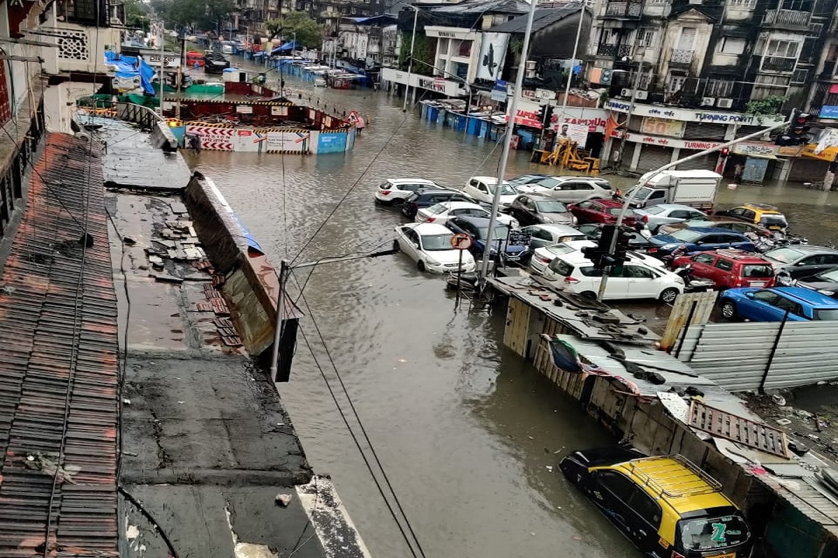 39 वर्षांनी पुन्हा मुंबईत इतिहासाची पुनरावृत्ती; 23 सप्टेंबरच्या पावसाचं काय आहे कनेक्शन?