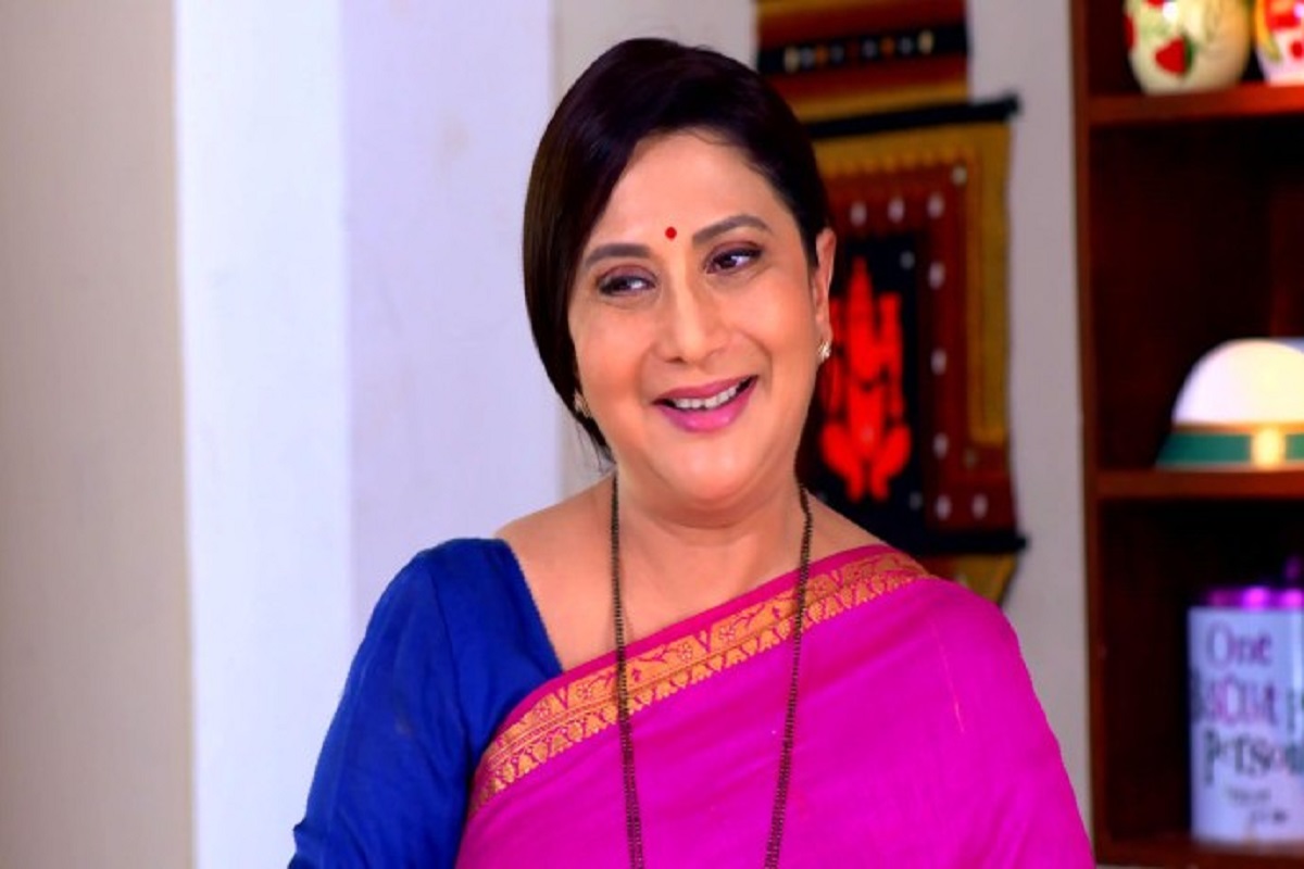 आणखी एका मराठी मालिकेतील अभिनेत्रीला कोरोना; 'अग्गंबाई सासूबाई'तील निवेदिता सराफ पॉझिटिव्ह