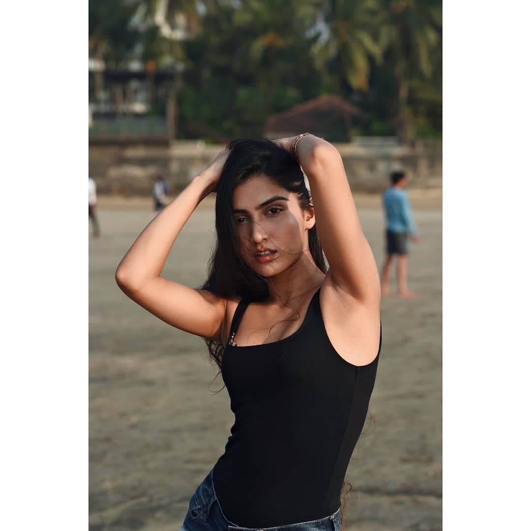 अभिनेत्री आणि डान्सर प्राची सिंह (Prachi Singh) आणि पृथ्वी शॉ यांची मैत्री जास्त चांगली असल्याचे या कमेंटमधून दिसत आहे. अभिनेत्री आणि डान्सर प्राची सिंह (Prachi Singh) आणि पृथ्वी शॉ यांची मैत्री जास्त चांगली असल्याचे या कमेंटमधून दिसत आहे.