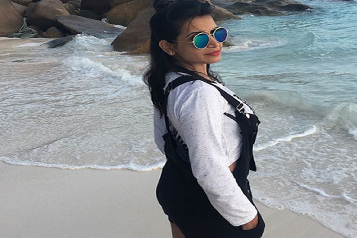 Taarak Mehta Ka Ooltah Chashma मधील प्रसिद्ध अभिनेत्रीला झाला कोरोना, गोकुळधाममध्ये चिंतेचं वातावरण