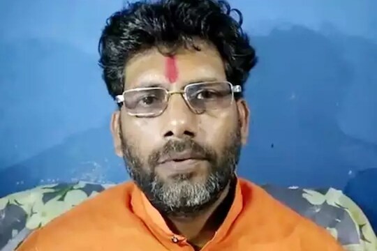 विश्व हिंदू सेनेची घोषणा; ' हाथरस केसमधील चारही आरोपींचे गुप्तांग कापून आणा, मी 25 लाख रोख देईन'