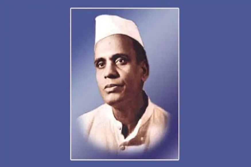 साने गुरूजी - मुलांभोवती जितके स्वच्छ, पवित्र, मोकळेपणाचे, आनंदाचे वातावरण तितके मुलांचे जीवन सुंदर. मुले सुधारायला पाहिजे असतील तर त्यांच्या भोवतालची सृष्टीच बदला. खरा शिक्षक मुलांना भूतकाळाची कल्पना देऊन भविष्याच्या दरवाजापर्यंत आणून ठेवतो. साने गुरूजी - मुलांभोवती जितके स्वच्छ, पवित्र, मोकळेपणाचे, आनंदाचे वातावरण तितके मुलांचे जीवन सुंदर. मुले सुधारायला पाहिजे असतील तर त्यांच्या भोवतालची सृष्टीच बदला. खरा शिक्षक मुलांना भूतकाळाची कल्पना देऊन भविष्याच्या दरवाजापर्यंत आणून ठेवतो.
