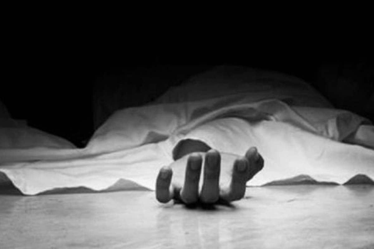 मुंबईत एकाच दिवशी 2 आत्महत्या, 10 वीत शिकणाऱ्या मुलीने इमारतीवरून मारली उडी