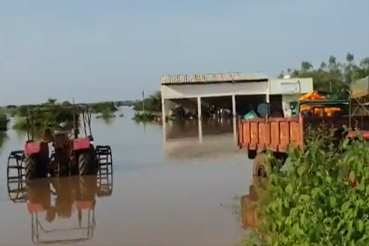 आधी कोरोना आता अस्मानी संकट, विदर्भातील पुराची भीषणता दाखवणारा VIDEO