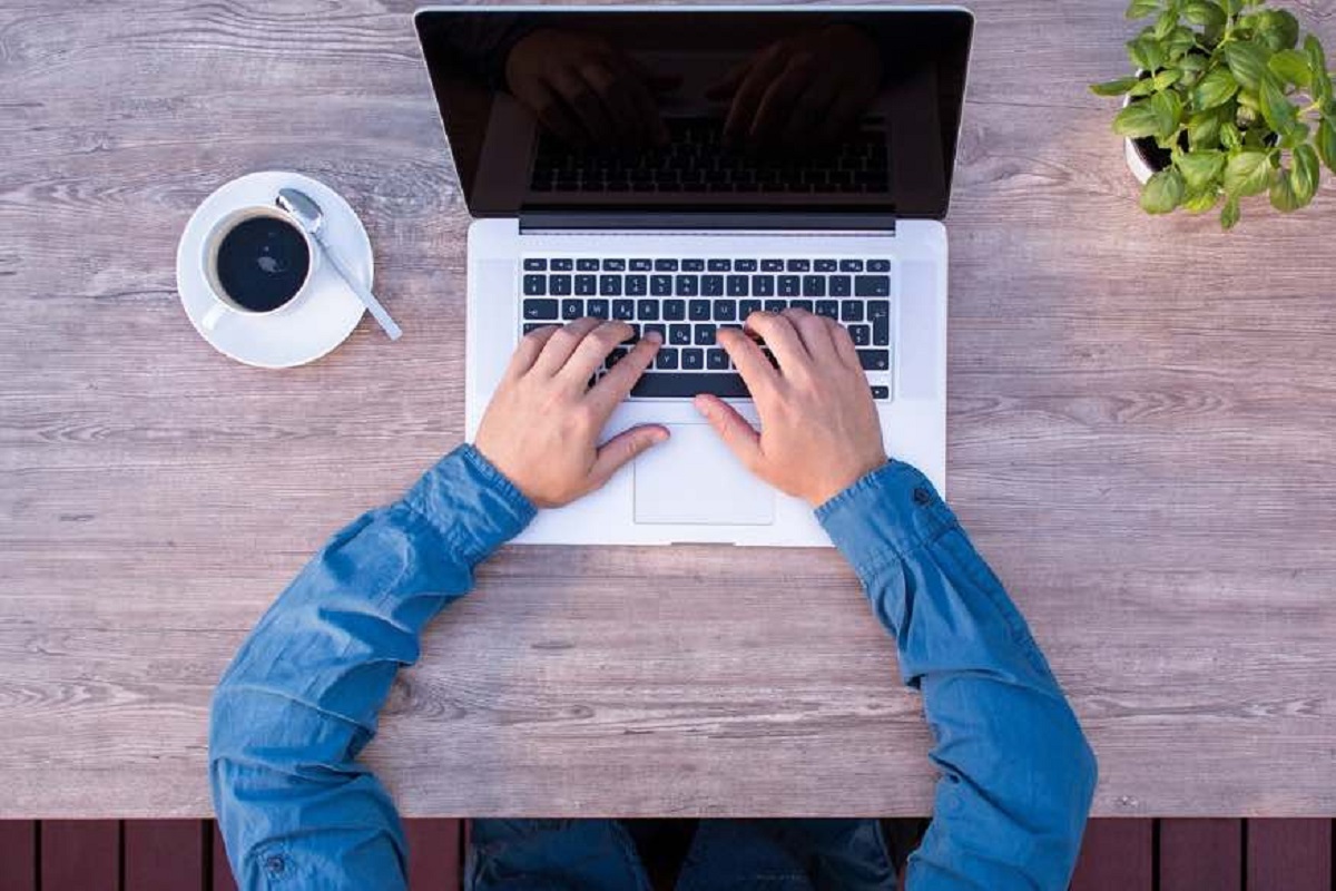 या कर्मचाऱ्यांना मे 2021 पर्यंत असणार Work From Home, कोरोना झाल्यास 28 दिवस Paid Leave