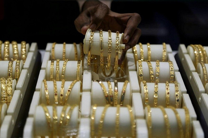Gold Rates Today: सलग तिसऱ्या दिवशी स्वस्त झालं सोनं, इथे वाचा आजचे नवे दर