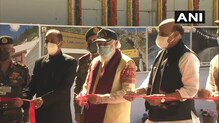चीनची झोप उडणार! PM मोदींच्या हस्ते 'अटल टनेल'चं उद्घाटन, पाहा PHOTOS चीनची झोप उडणार! PM मोदींच्या हस्ते 'अटल टनेल'चं उद्घाटन, पाहा PHOTOS