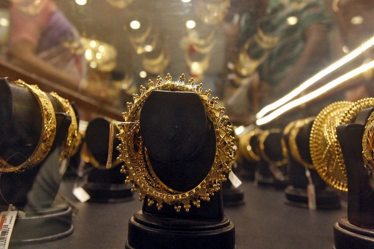 Gold Price : नवरात्रौत्सवात सोनं खरेदीचा प्लॅन आहे? त्याआधी इथे वाचा सोन्याचे नवे दर