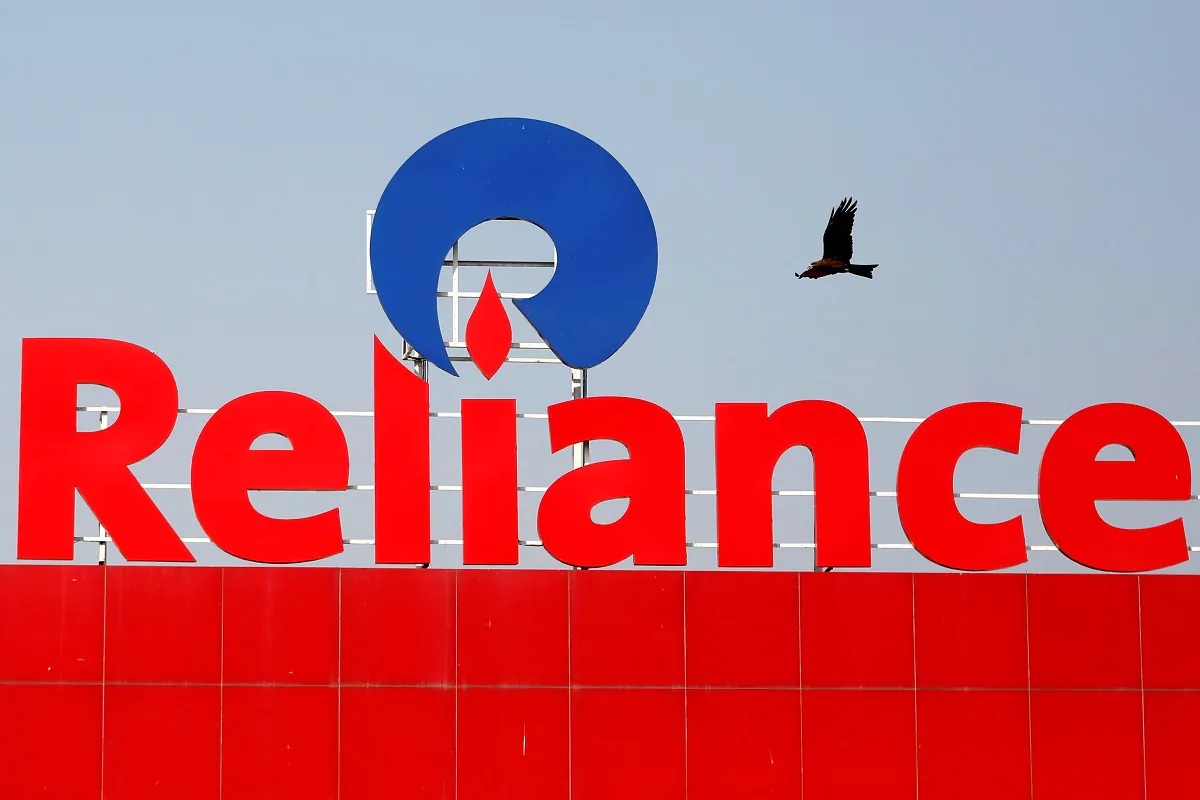 ADIA-Reliance Retail Deal: अबूधाबीच्या फंडची RIL रिटेलमध्ये साडेपाच कोटींची गुंतवणूक