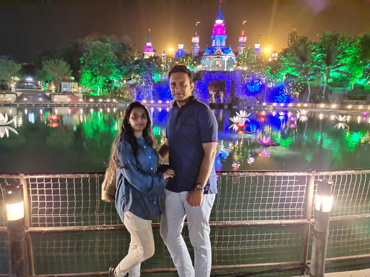 7 सप्टेंबर रोजी निझामला बेल मिळताच एनसीबीच्या पथकाने सापळा रचून त्याच्यावर लक्ष ठेवले. अखेर 14 ऑक्टोबर रोजी निझाम कारा आणि शाहिदा त्यांच्या हातील लागले. त्यांच्या चौकशीत त्यांनीच तबसुम मार्फत कुरेशी दाम्पत्याला यात अडकवल्याची माहिती समोर आली आहे. आता कारागृहात जन्मलेली मुलगी 1 वर्षांची झाली आहे. 7 सप्टेंबर रोजी निझामला बेल मिळताच एनसीबीच्या पथकाने सापळा रचून त्याच्यावर लक्ष ठेवले. अखेर 14 ऑक्टोबर रोजी निझाम कारा आणि शाहिदा त्यांच्या हातील लागले. त्यांच्या चौकशीत त्यांनीच तबसुम मार्फत कुरेशी दाम्पत्याला यात अडकवल्याची माहिती समोर आली आहे. आता कारागृहात जन्मलेली मुलगी 1 वर्षांची झाली आहे.
