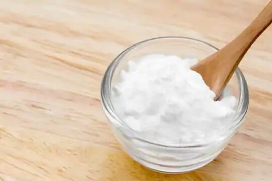 फक्त फूड प्रोडक्ट नाही तर ब्युटी प्रोडक्ट आहे बेकिंग सोडा; सौंदर्य खुलवण्यासाठी असा करा वापर