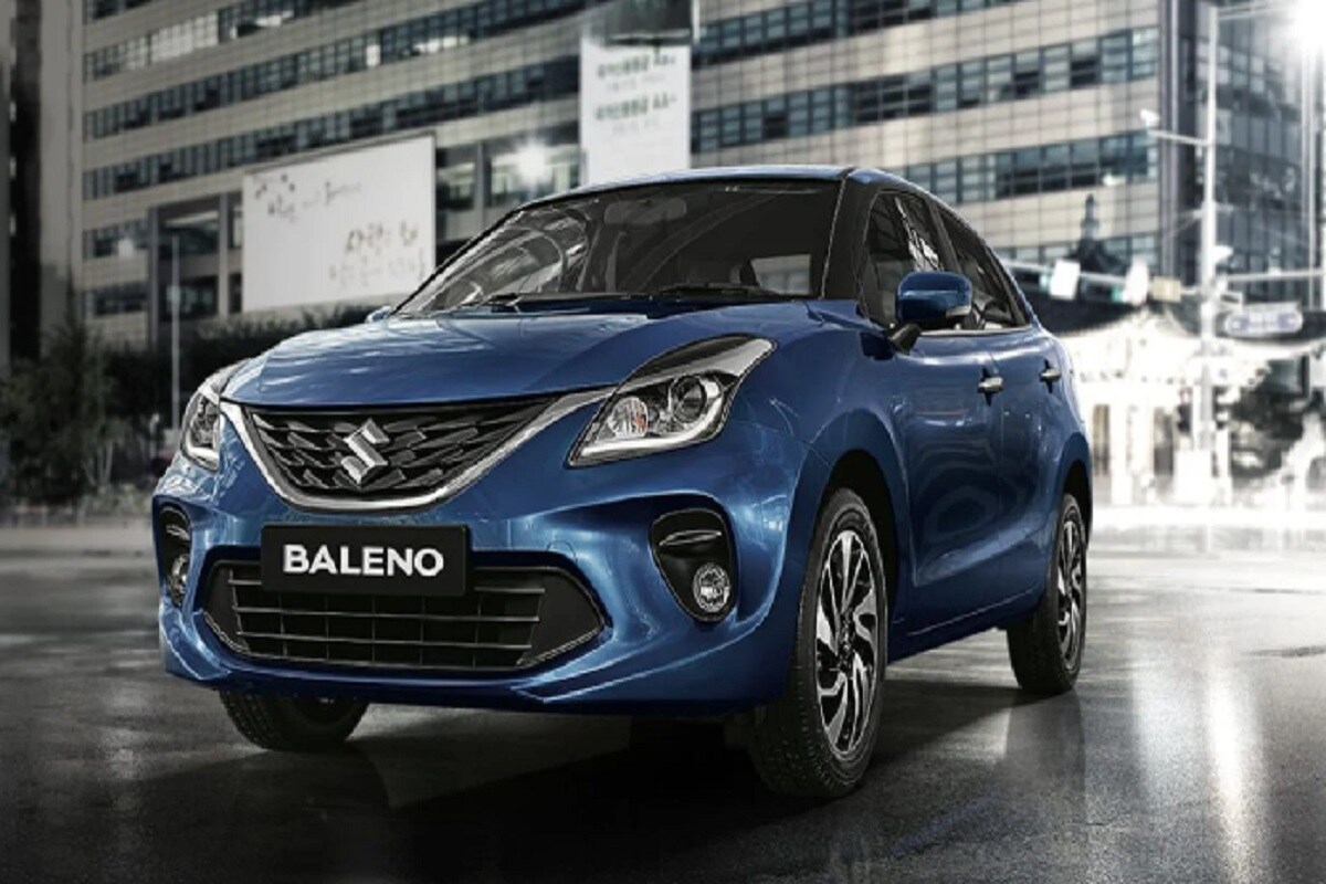 Maruti Suzuki Baleno - 5.63 लाख रुपये - मारुती सुझुकी बलेनो ही कंपनीची प्रीमियम हॅचबॅक असून त्यात स्विफ्टसारखीच सर्व वैशिष्ट्ये आहेत. यातसुद्धा पेट्रोल इंजिन आणि एएमटी व मॅन्युअल ट्रान्समिशन असे दोन्ही पर्याय मिळतात. Maruti Suzuki Baleno - 5.63 लाख रुपये - मारुती सुझुकी बलेनो ही कंपनीची प्रीमियम हॅचबॅक असून त्यात स्विफ्टसारखीच सर्व वैशिष्ट्ये आहेत. यातसुद्धा पेट्रोल इंजिन आणि एएमटी व मॅन्युअल ट्रान्समिशन असे दोन्ही पर्याय मिळतात.