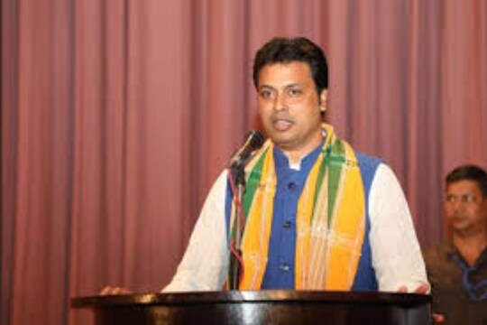 'घराघरांत विवेकानंदांची प्रतिमा लावा, तर पुढील 35 वर्षे राहिल भाजप सरकार'; मुख्यमंत्र्यांचा खळबळजनक दावा