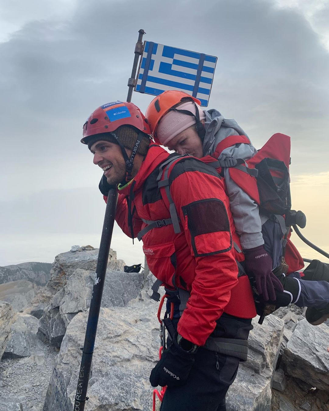 मीडिया रिपोर्टनुसार, 5 ऑक्टोबर सकाळी 9 वाजून 02 मिनिटांनी दोघंही Mount Olympus चं सर्वात उंच शिखर Mount Mytikas वर पोहोचले. 2,918 मीटर उंचीवरील शिखर त्यांनी फक्त दहा तासांत सर केल्याचं सांगतिलं जातं आहे.(फोटो सौजन्य - marios_giannakou/इन्स्टाग्राम) मीडिया रिपोर्टनुसार, 5 ऑक्टोबर सकाळी 9 वाजून 02 मिनिटांनी दोघंही Mount Olympus चं सर्वात उंच शिखर Mount Mytikas वर पोहोचले. 2,918 मीटर उंचीवरील शिखर त्यांनी फक्त दहा तासांत सर केल्याचं सांगतिलं जातं आहे.(फोटो सौजन्य - marios_giannakou/इन्स्टाग्राम)