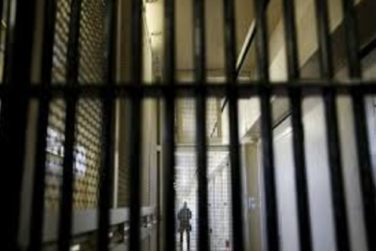 कैद्यांनो, कोरोनाची सुट्टी संपली आता परतायचं; सर्वोच्च न्यायालयाने दिला आदेश