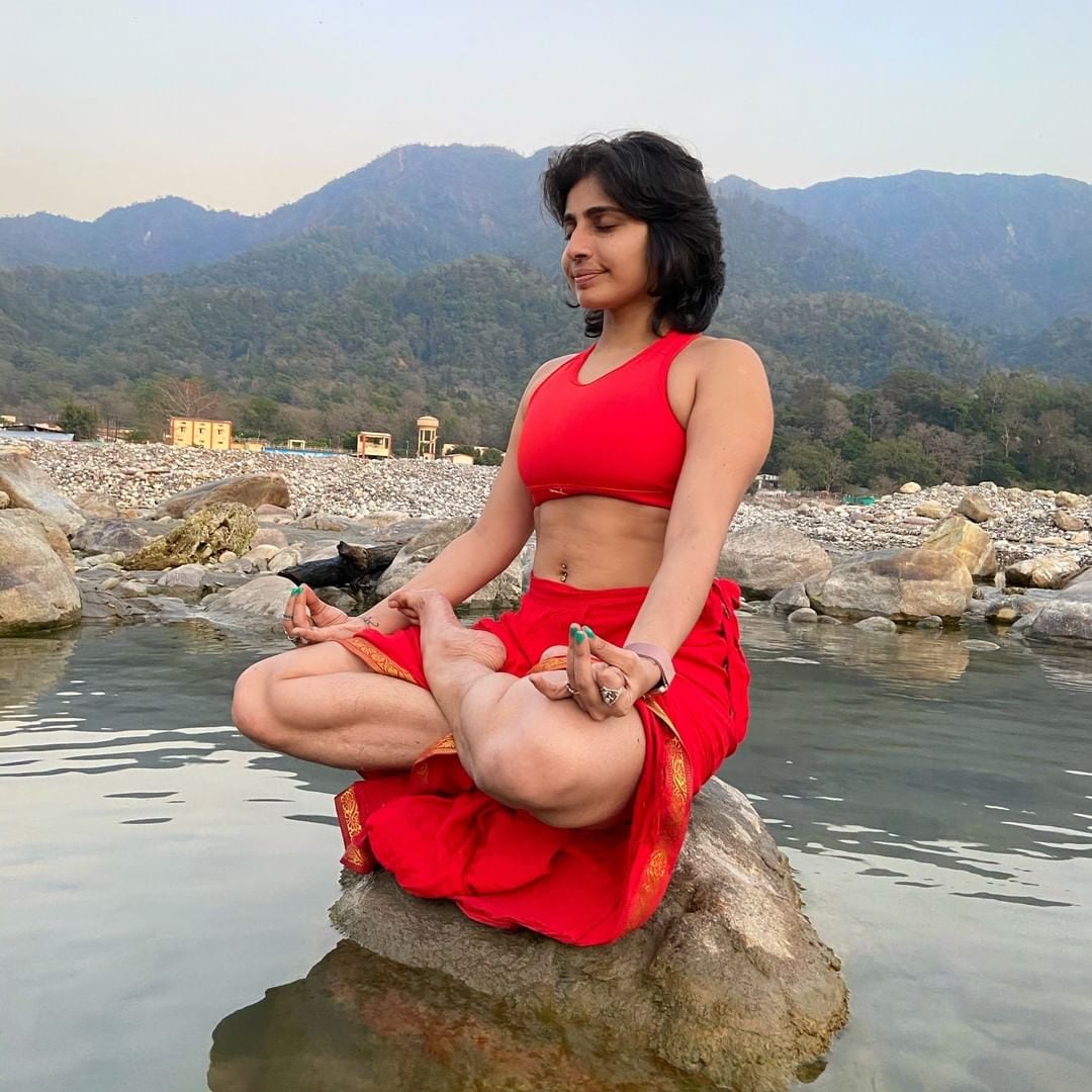 नताशा नोएल एक सर्टिफाइड योगा ट्रेनर आणि डान्सरही आहे. (फोटो सौजन्य - इन्स्टाग्राम/natashanoel001) नताशा नोएल एक सर्टिफाइड योगा ट्रेनर आणि डान्सरही आहे. (फोटो सौजन्य - इन्स्टाग्राम/natashanoel001)
