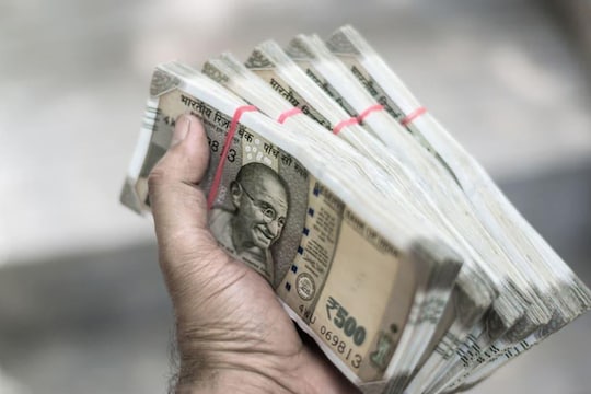 कंपनीला घातला तब्बल 56 लाखांचा गंडा, पुणेकर उद्योजकांचा उद्योग पाहून पोलीसही हैराण