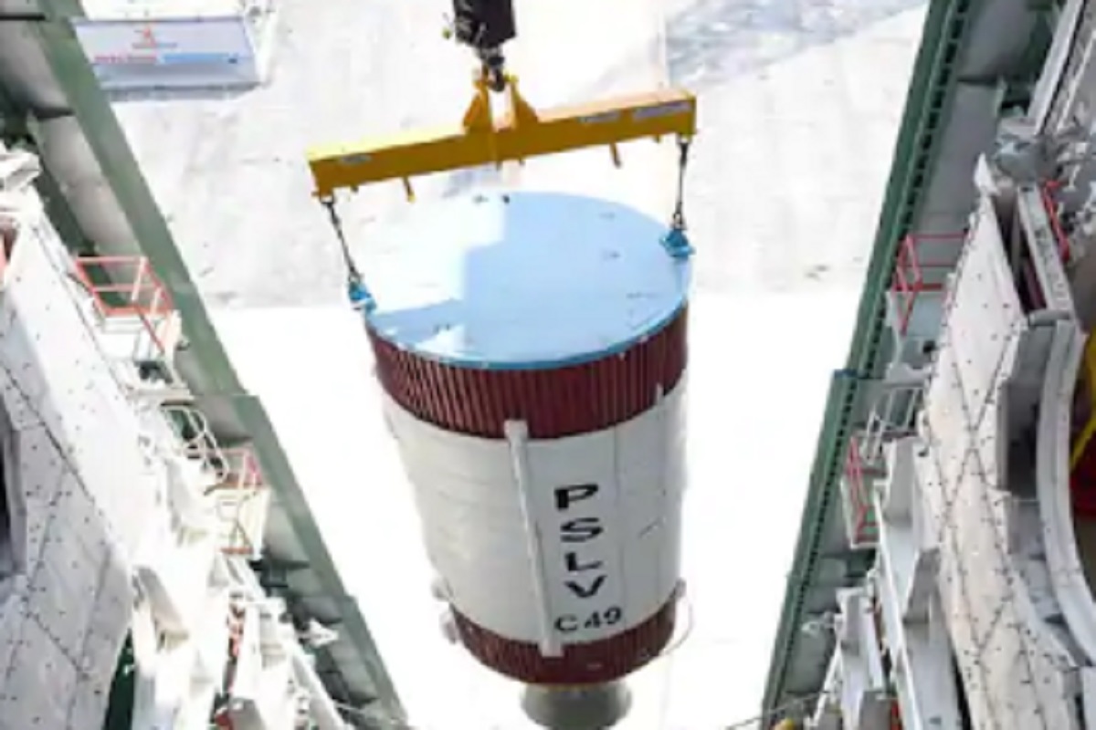 भारतीय सेनेची ताकद वाढणार; शत्रूवर नजर ठेवणार ISRO चं सॅटेलाइट