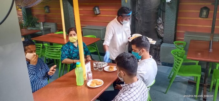 बार, हॉटेल्स, रेस्टॉरंट्स 7 दिवस बंद राहणार. फक्त होम डिलिव्हरी करण्यास परवानगी आहे.