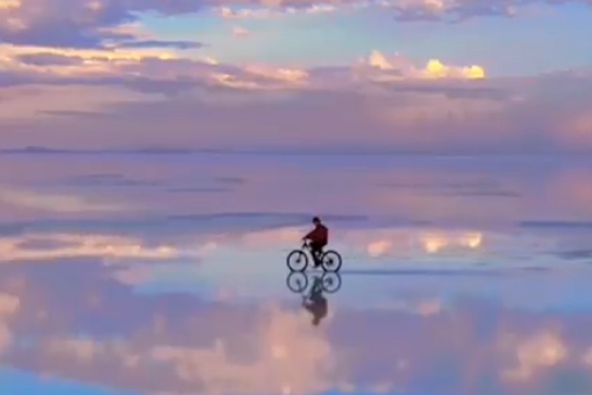 पृथ्वीवर अवतरला नयनरम्य स्वर्ग! रितेश देशमुखने शेअर केलेला VIDEO व्हायरल