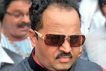 पंतप्रधान मोदींचा एकेरी उल्लेख, प्रकाश आंबेडकरांवर भडकले संजय काकडे पंतप्रधान मोदींचा एकेरी उल्लेख, प्रकाश आंबेडकरांवर भडकले संजय काकडे